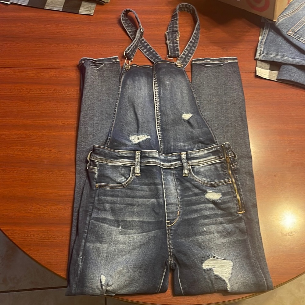 American Eagle jegging overalls.